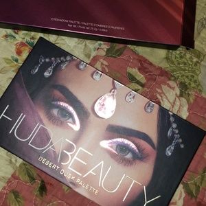 Huda Beauty Desert Dusk Palette